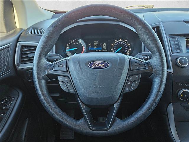 Used 2015 Ford Edge SE image 11