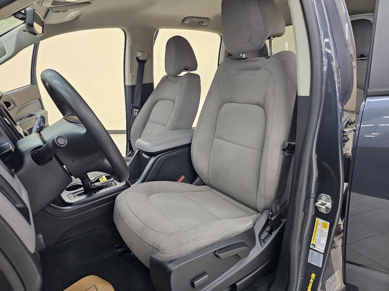 Used 2017 Chevrolet Colorado W/T w/ WT Convenience Package image 14