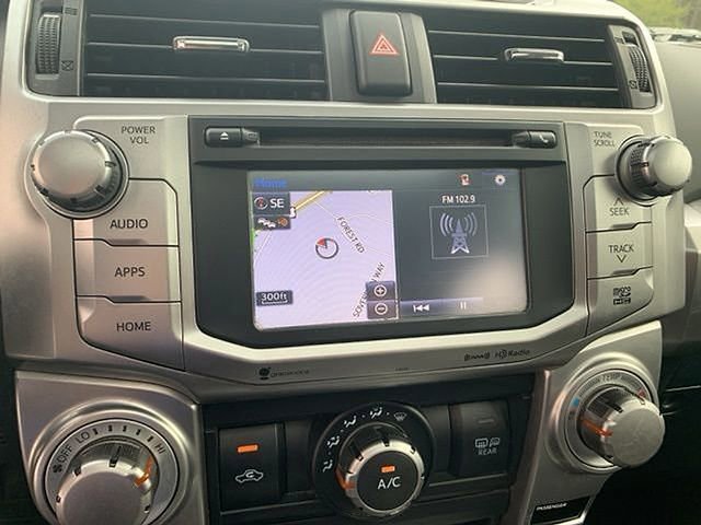 Used 2018 Toyota 4Runner SR5 Premium image 35