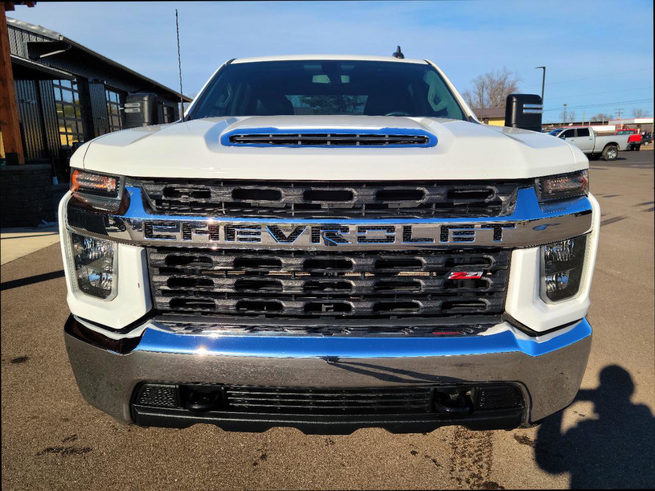 Used 2020 Chevrolet Silverado 2500 LT w/ Z71 Off-Road Package image 2