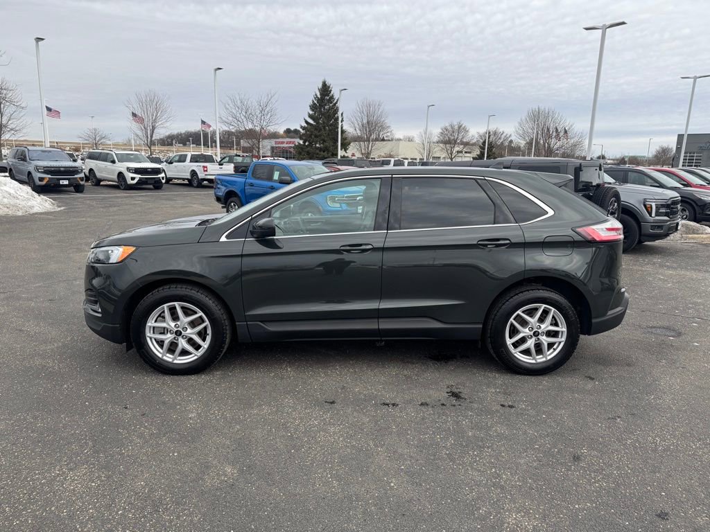 Certified 2024 Ford Edge SEL w/ Convenience Package image 4