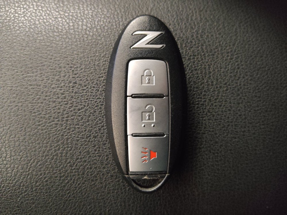 Used 2016 Nissan 370Z Roadster RWD image 32