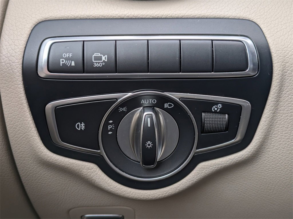 Used 2018 Mercedes-Benz GLC 300 image 36