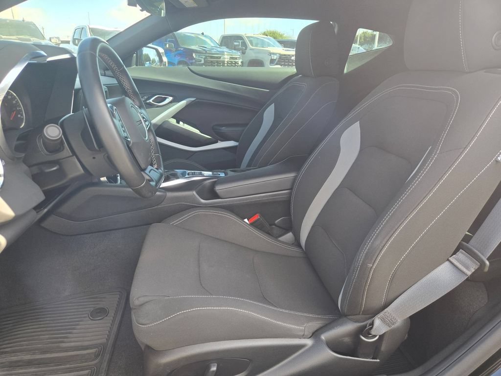 Certified 2024 Chevrolet Camaro LT RWD image 5
