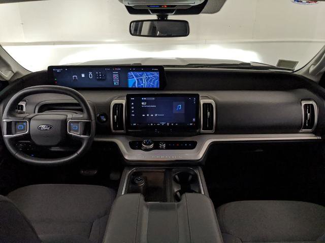 Certified 2025 Ford Expedition Max Active image 7