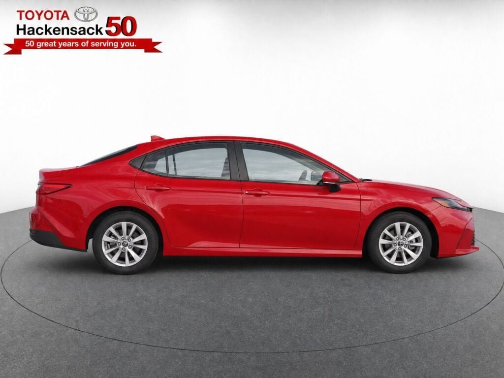 Used 2026 Toyota Camry LE FWD image 40