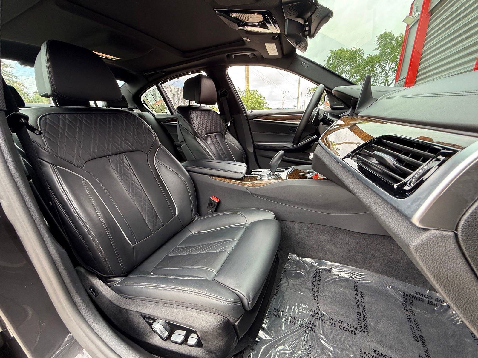 Used 2020 BMW M550i xDrive w/ Executive Package AWD/4WD image 23