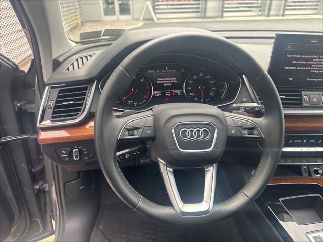 Used 2023 Audi Q5 2.0T Premium w/ Convenience Package AWD/4WD image 28
