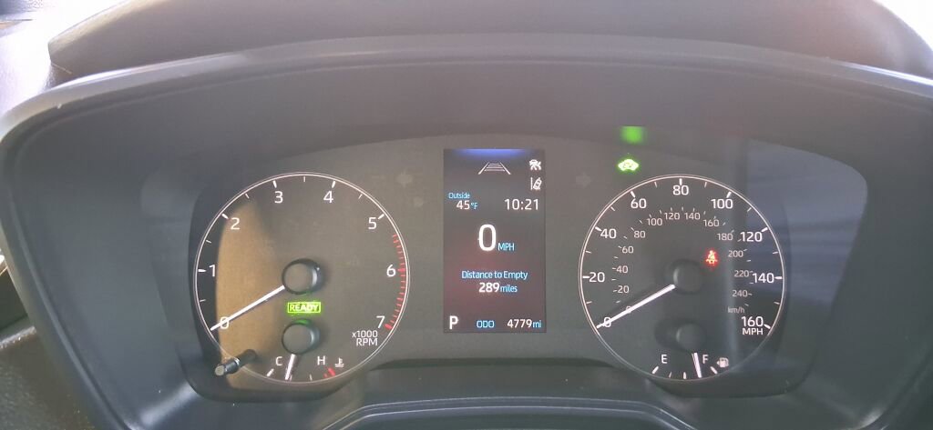 Used 2024 Toyota Corolla SE w/ SE Package image 15