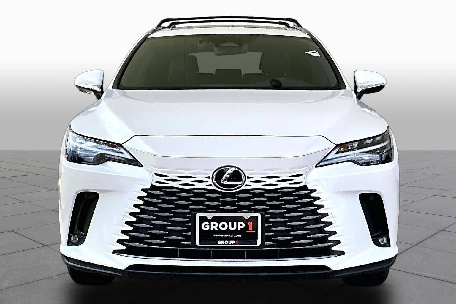 Used 2026 Lexus RX 350 Premium w/ Accessory Package (2T) FWD image 4