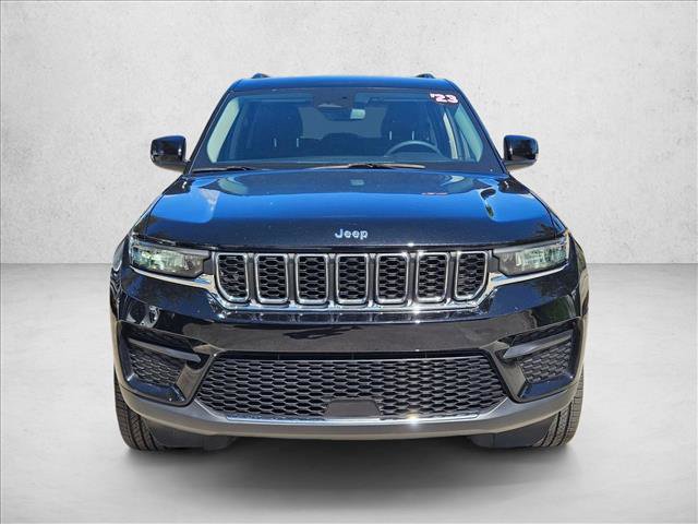 Used 2023 Jeep Grand Cherokee Laredo video 2