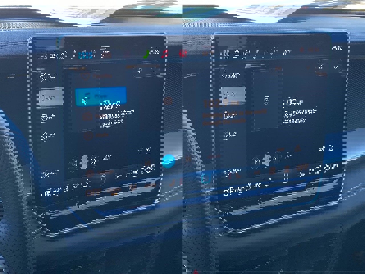 New 2026 Volkswagen Tiguan SE R-Line image 22