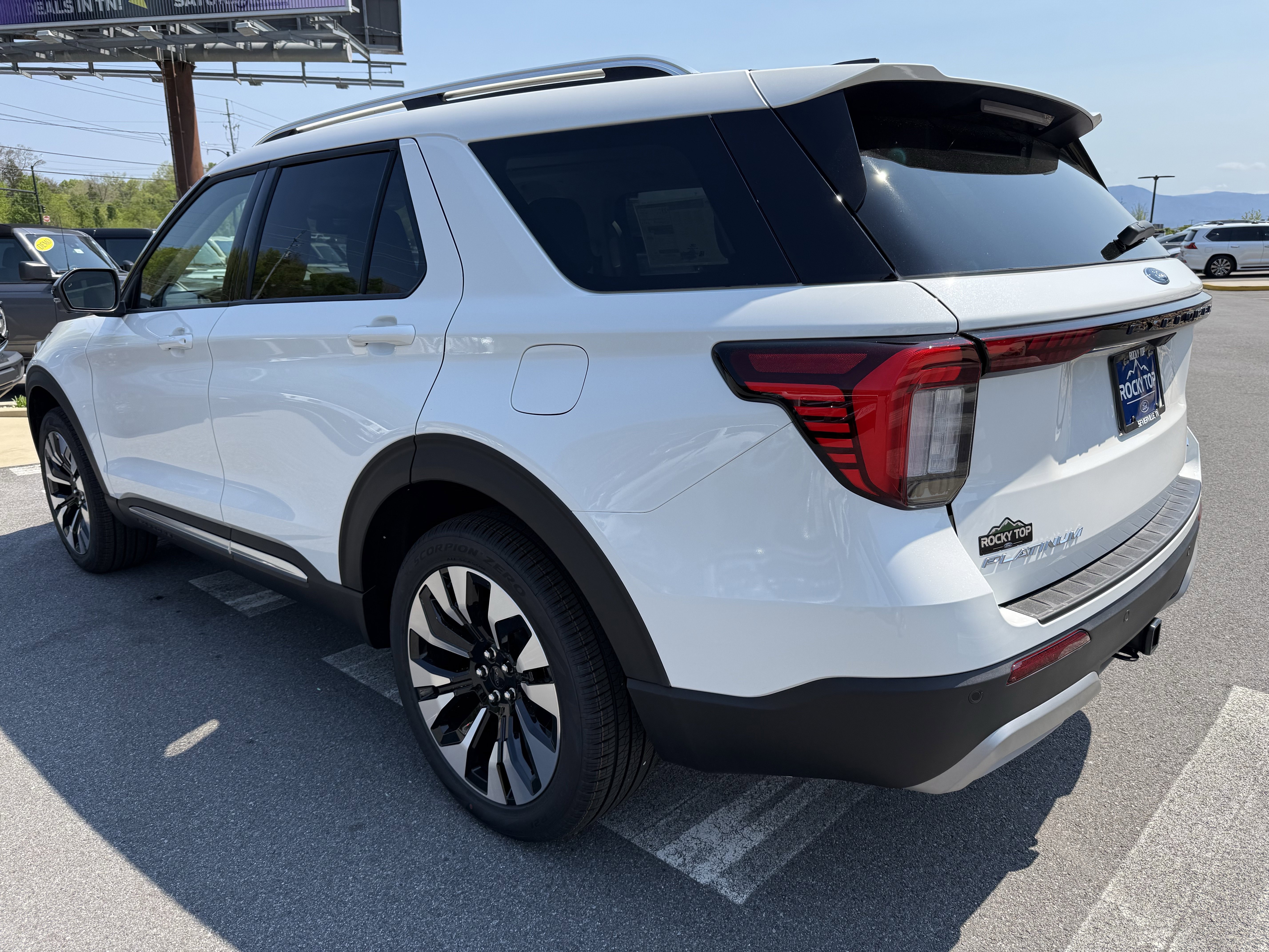 New 2026 Ford Explorer Platinum AWD/4WD image 7