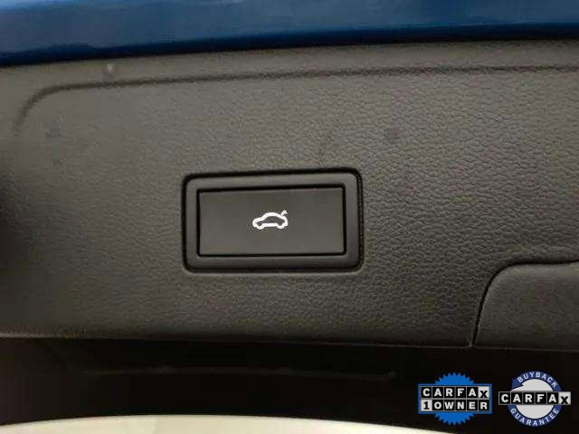 Used 2024 Volkswagen Atlas Cross Sport SEL image 8