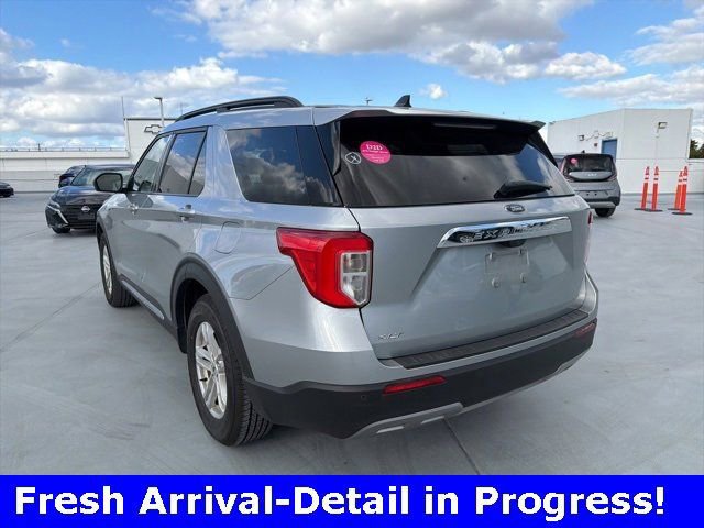 Used 2024 Ford Explorer XLT w/ Equipment Group 202A RWD image 17