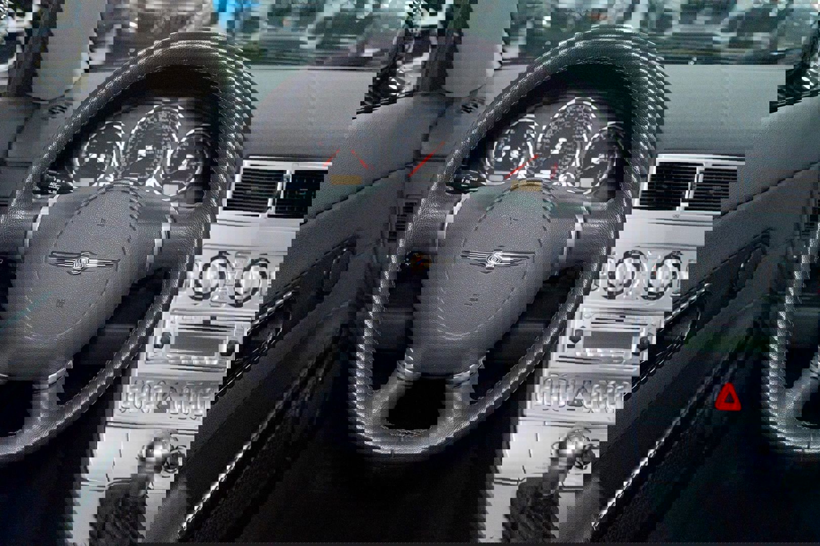 Used 2006 Chrysler Crossfire Coupe image 26