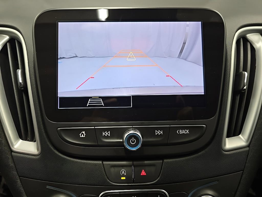 Used 2024 Chevrolet Malibu LT image 25