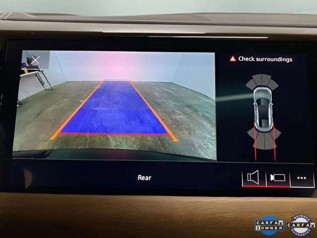 Used 2022 Audi e-tron GT Premium Plus image 46