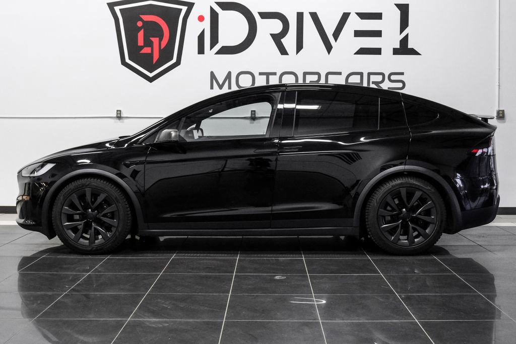 Used 2023 Tesla Model X image 17