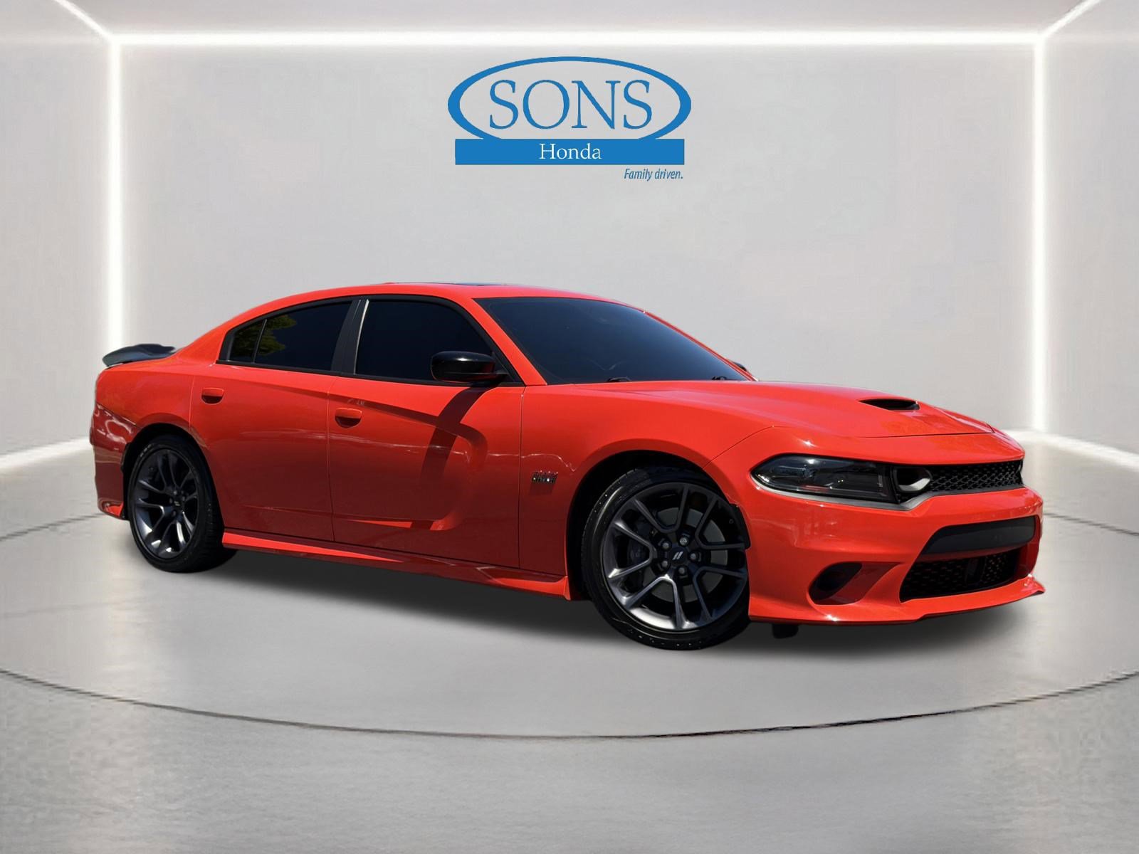 Used 2023 Dodge Charger Scat Pack w/ Plus Group RWD image 2