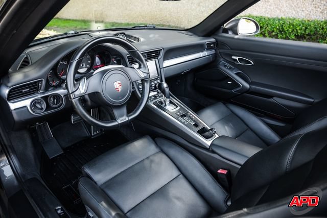 Used 2013 Porsche 911 Carrera RWD image 2