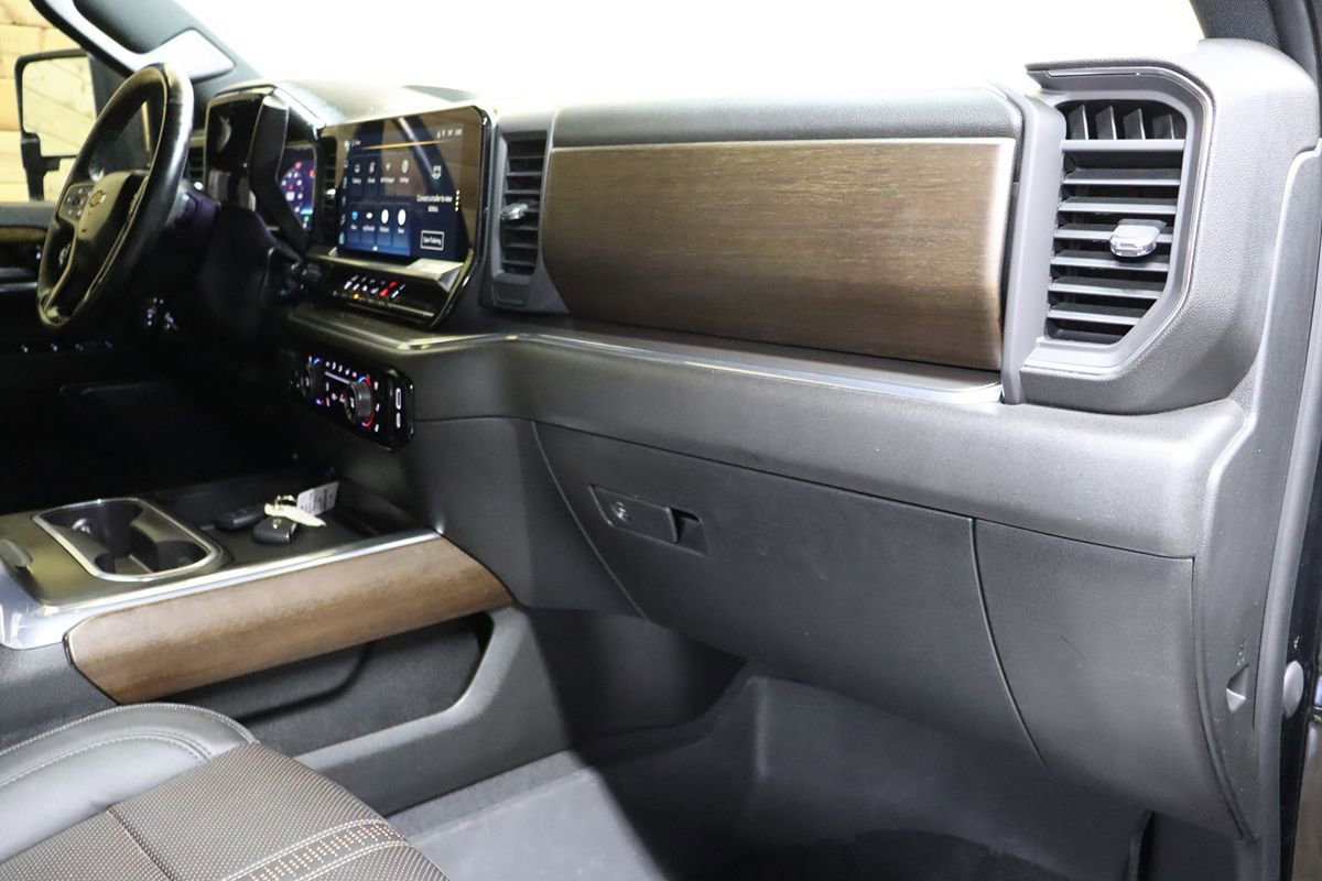 Used 2024 Chevrolet Silverado 2500 High Country w/ High Country Premium Package AWD/4WD image 76