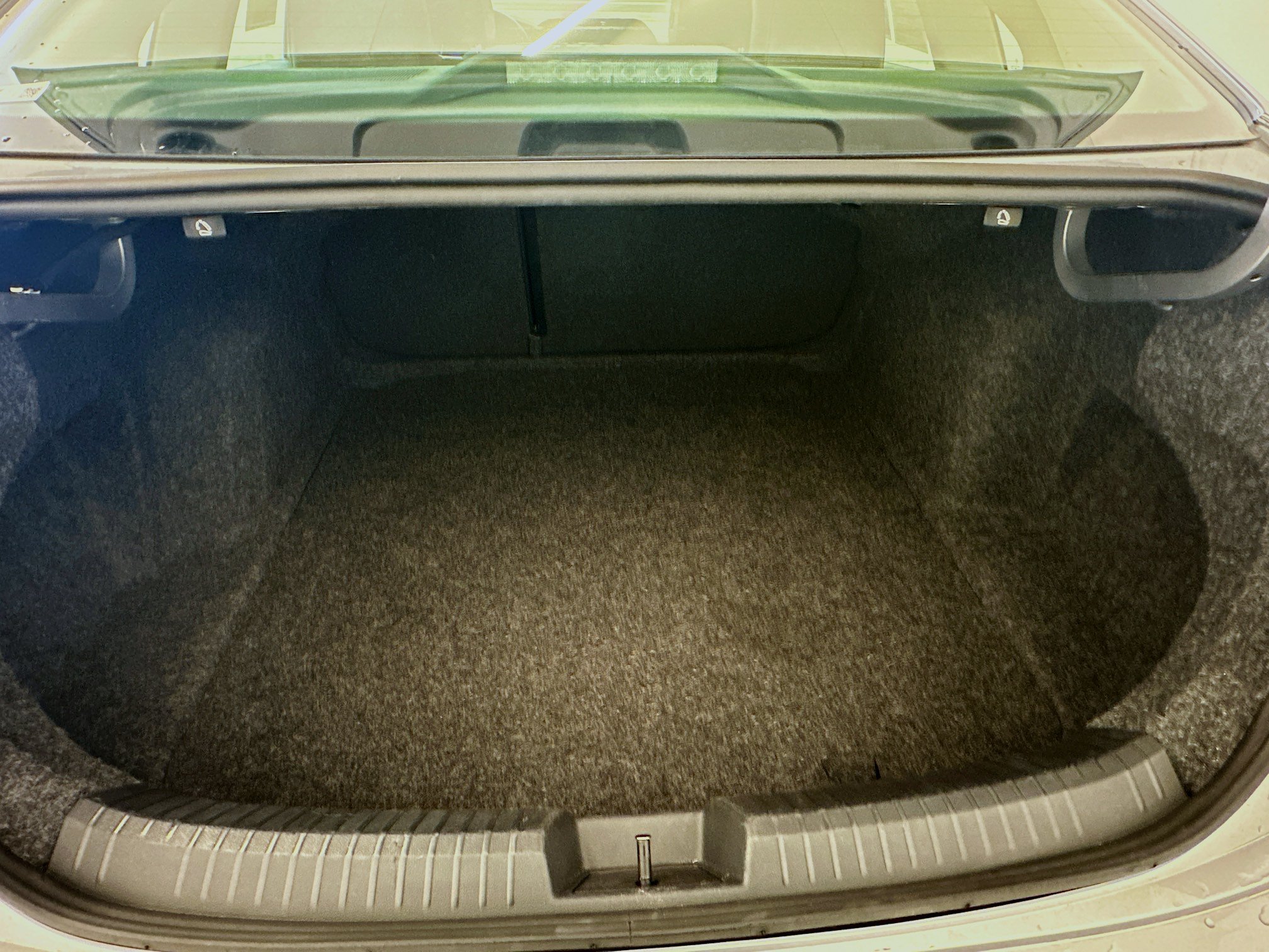 Used 2024 Volkswagen Jetta SE FWD image 29