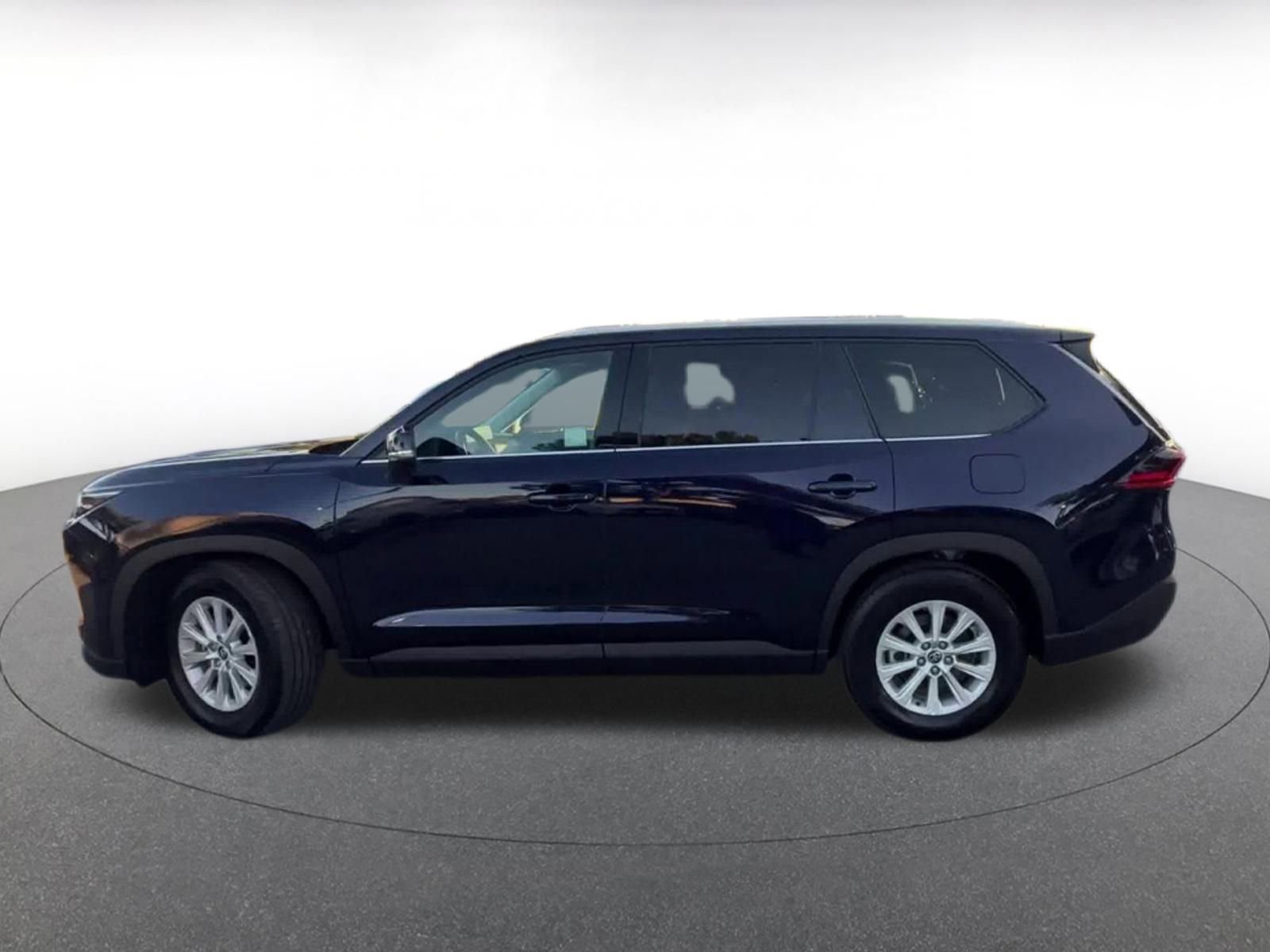 Used 2025 Toyota Grand Highlander FWD image 9