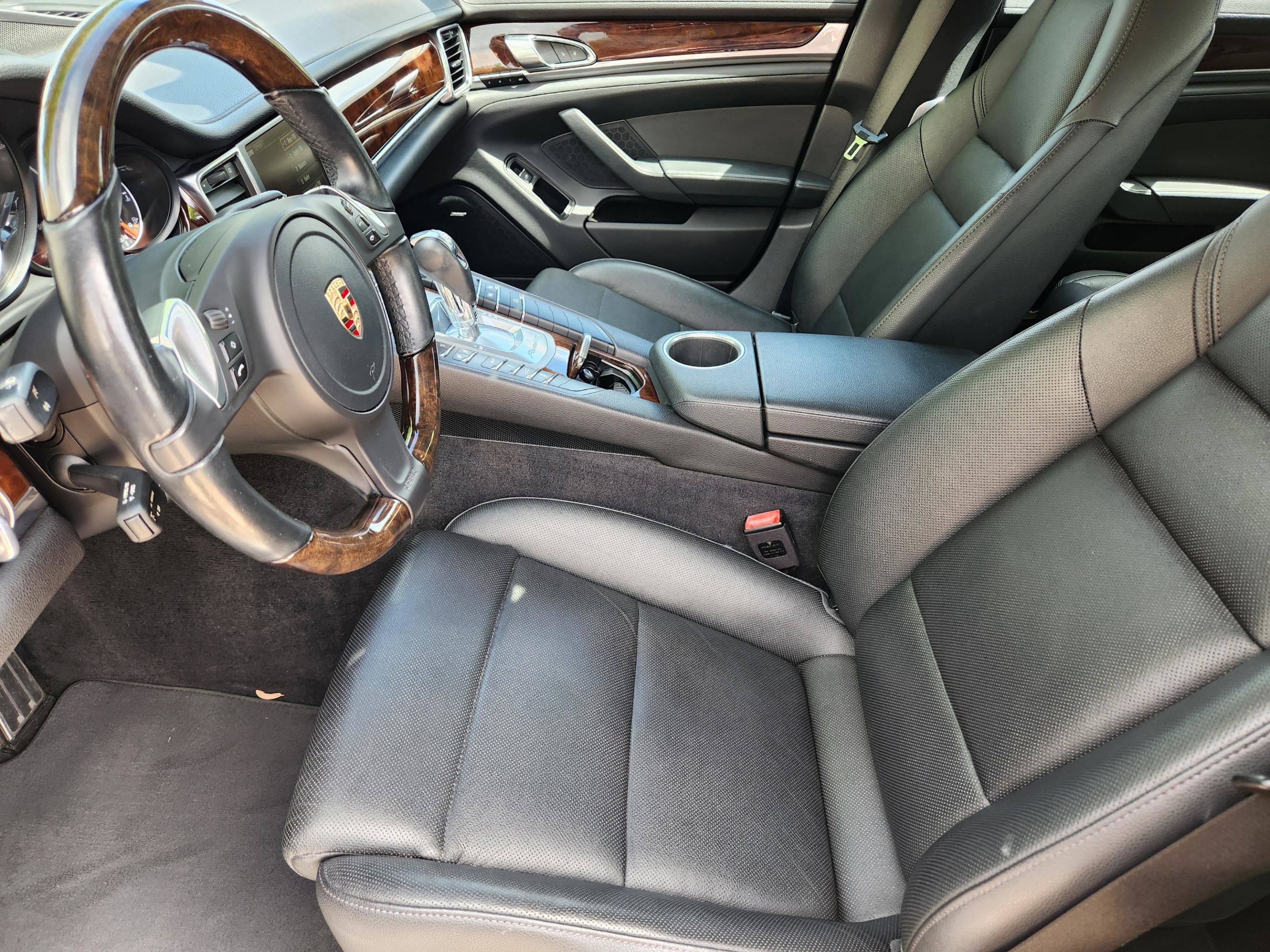 Used 2015 Porsche Panamera S image 6
