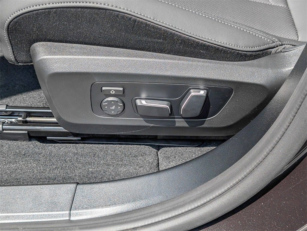 New 2025 BMW X3 xDrive30i w/ Premium Package image 15