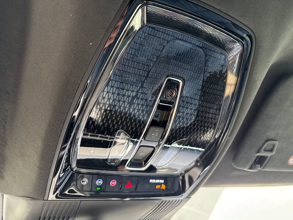 New 2026 Cadillac Vistiq Premium Luxury w/ LPO, Floor Liner Package AWD/4WD image 37