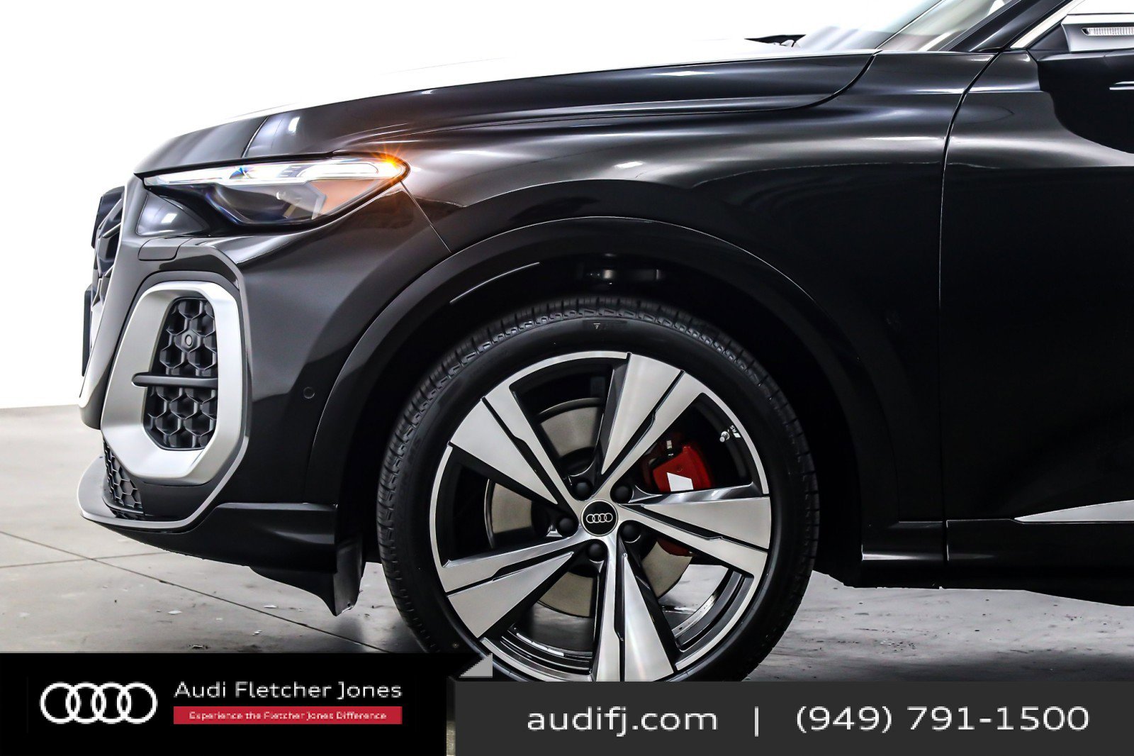 New 2025 Audi SQ5 Prestige image 10