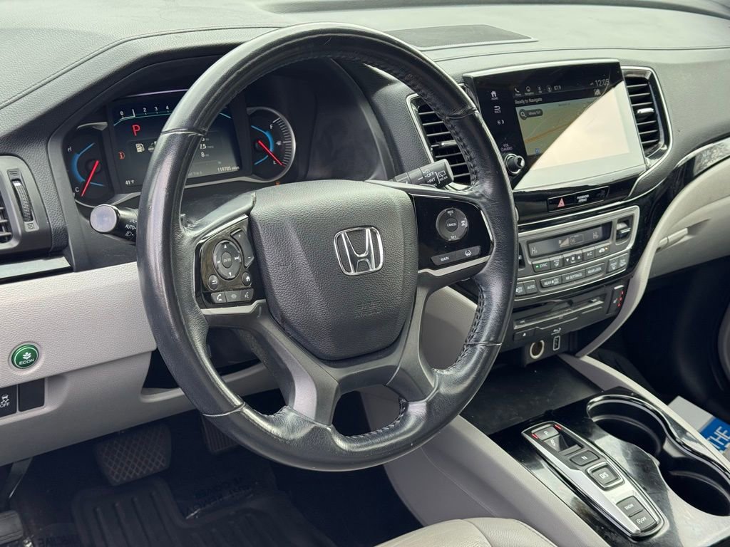 Used 2020 Honda Pilot Touring image 23