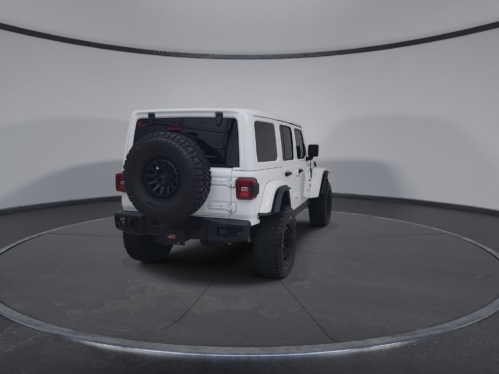 Used 2018 Jeep Wrangler Unlimited Sahara AWD/4WD image 17