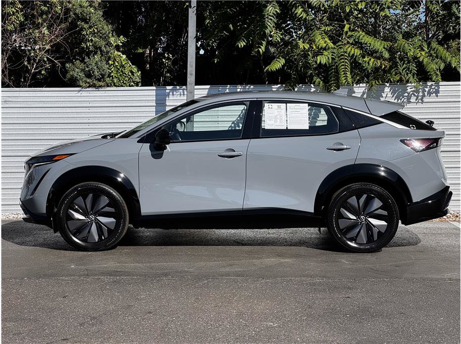 Used 2024 Nissan Ariya AWD image 9