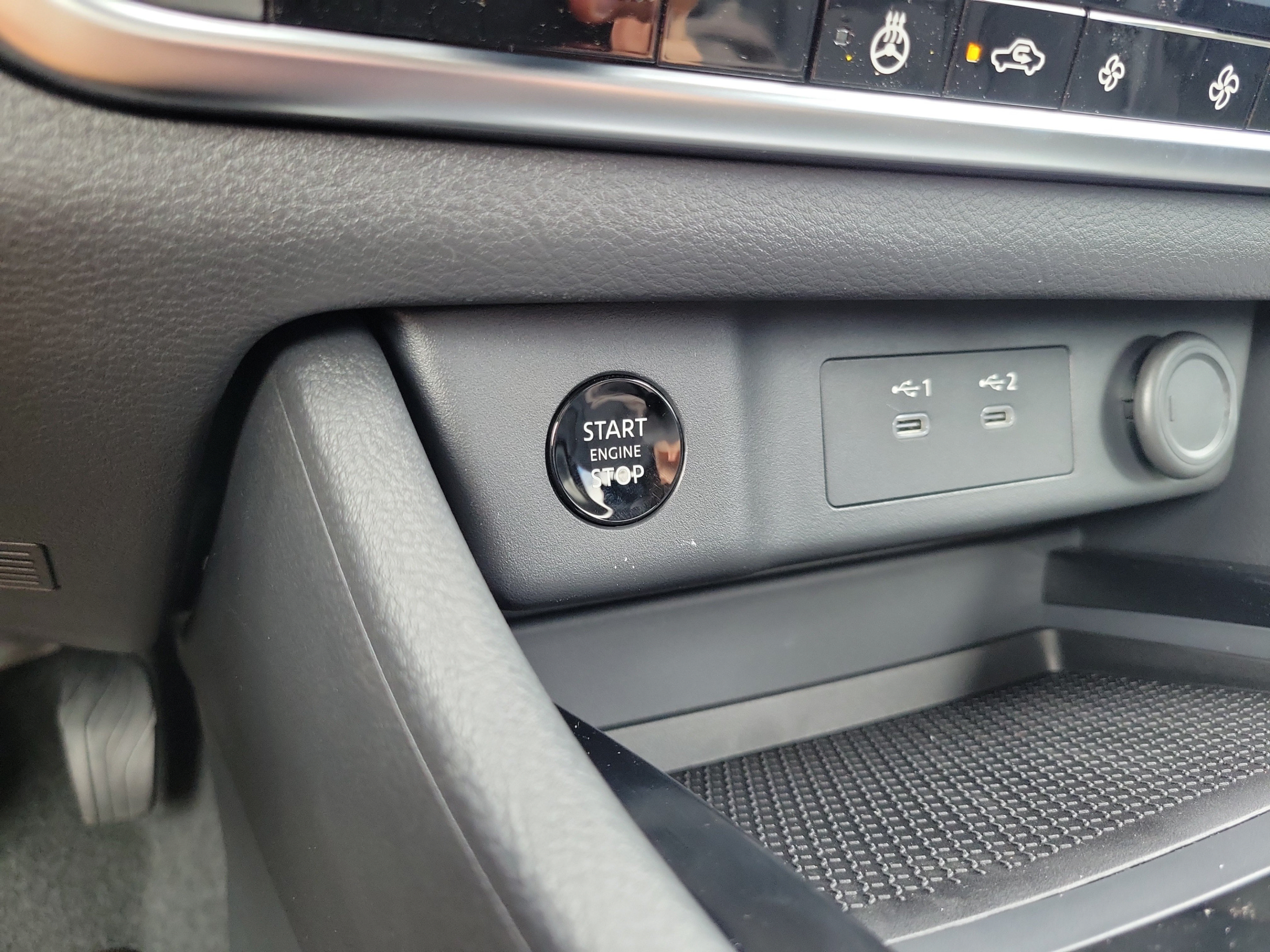 New 2026 Nissan Rogue Dark Armor FWD image 28