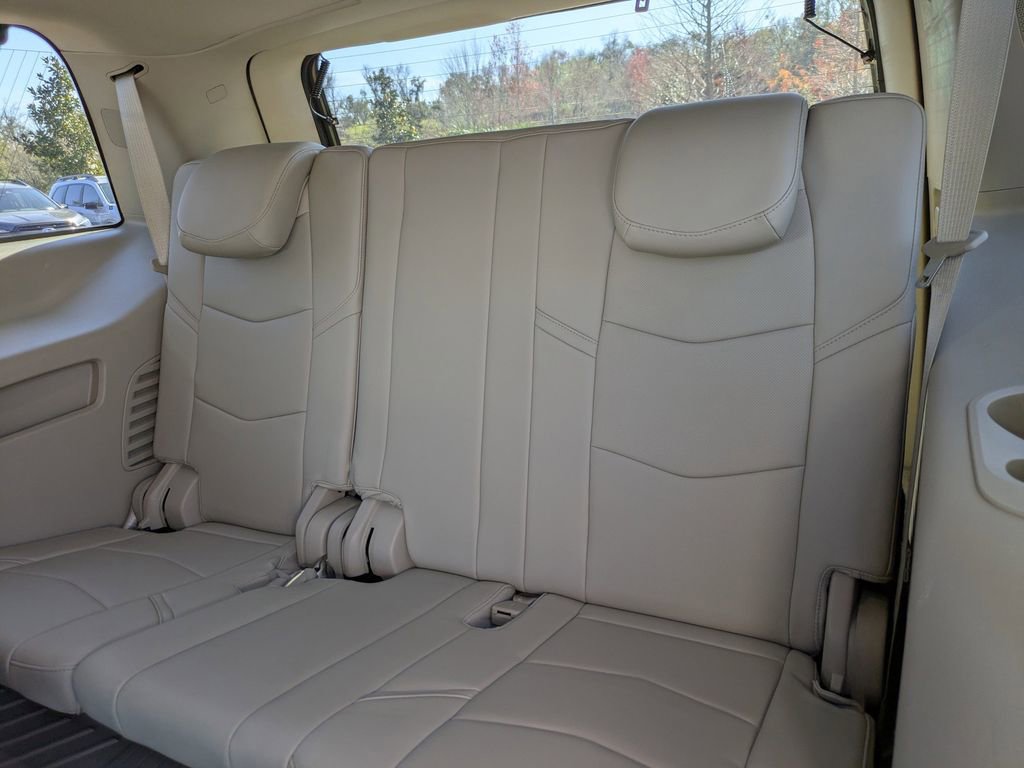 Used 2018 Cadillac Escalade 2WD image 14