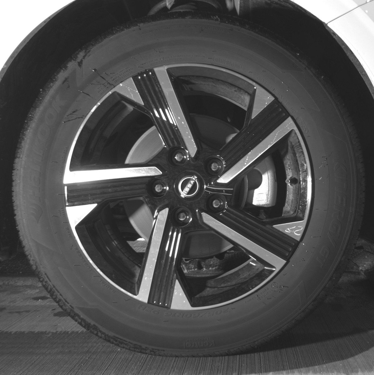 Used 2025 Nissan Sentra SV image 13