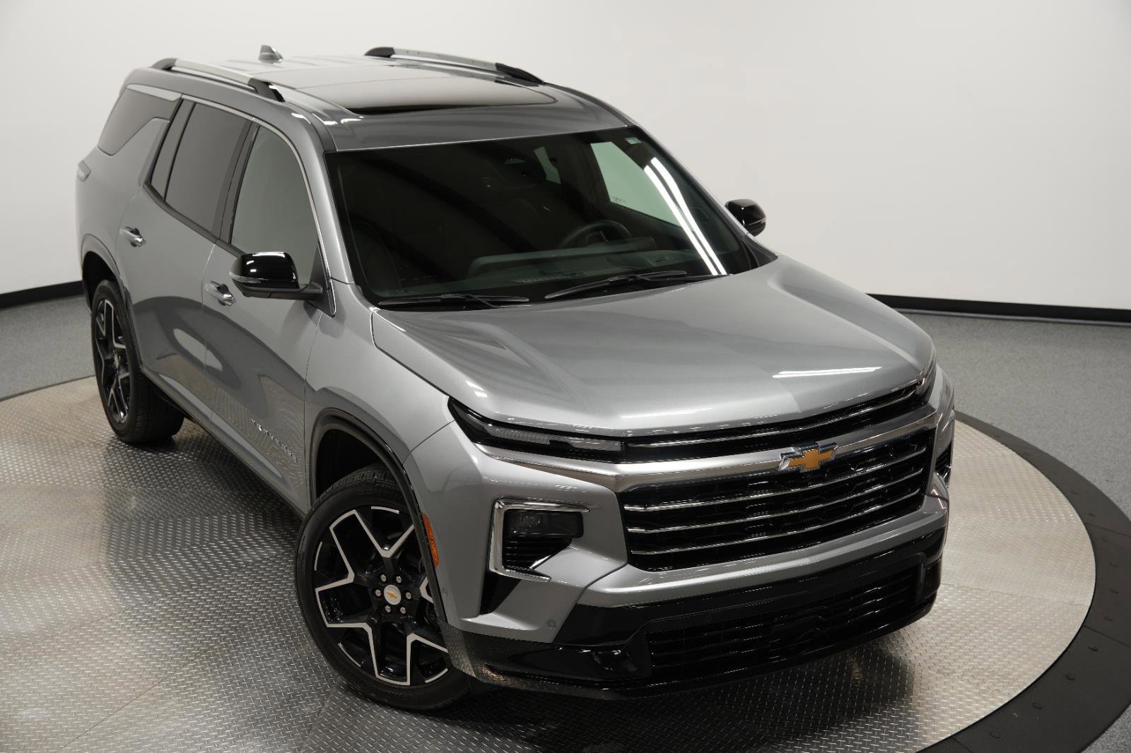 Used 2025 Chevrolet Traverse High Country w/ LPO, Floor Liner Package image 51