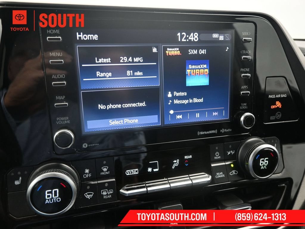 Used 2020 Toyota Highlander XLE AWD/4WD image 14