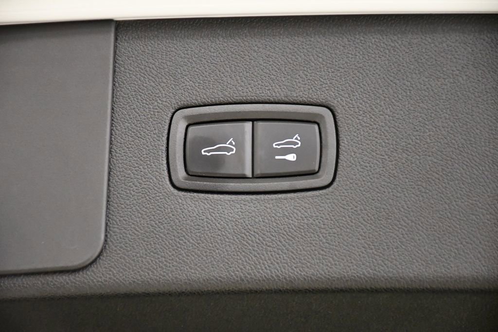 Used 2022 Porsche Cayenne image 59