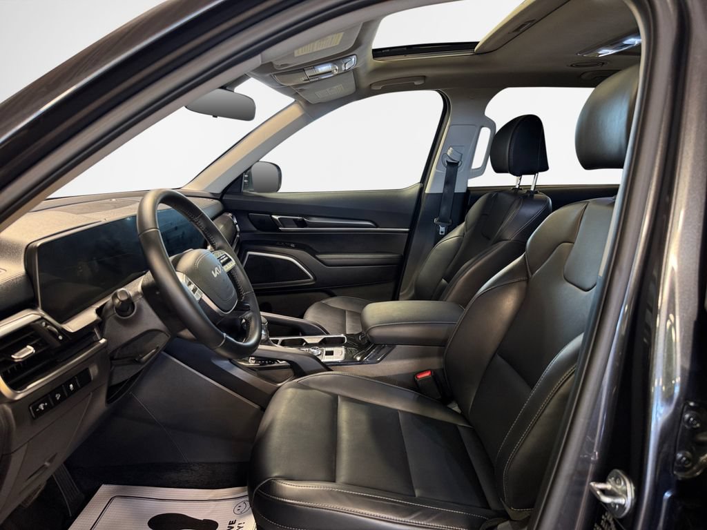 Certified 2024 Kia Telluride S w/ S Sunroof Package AWD/4WD image 12