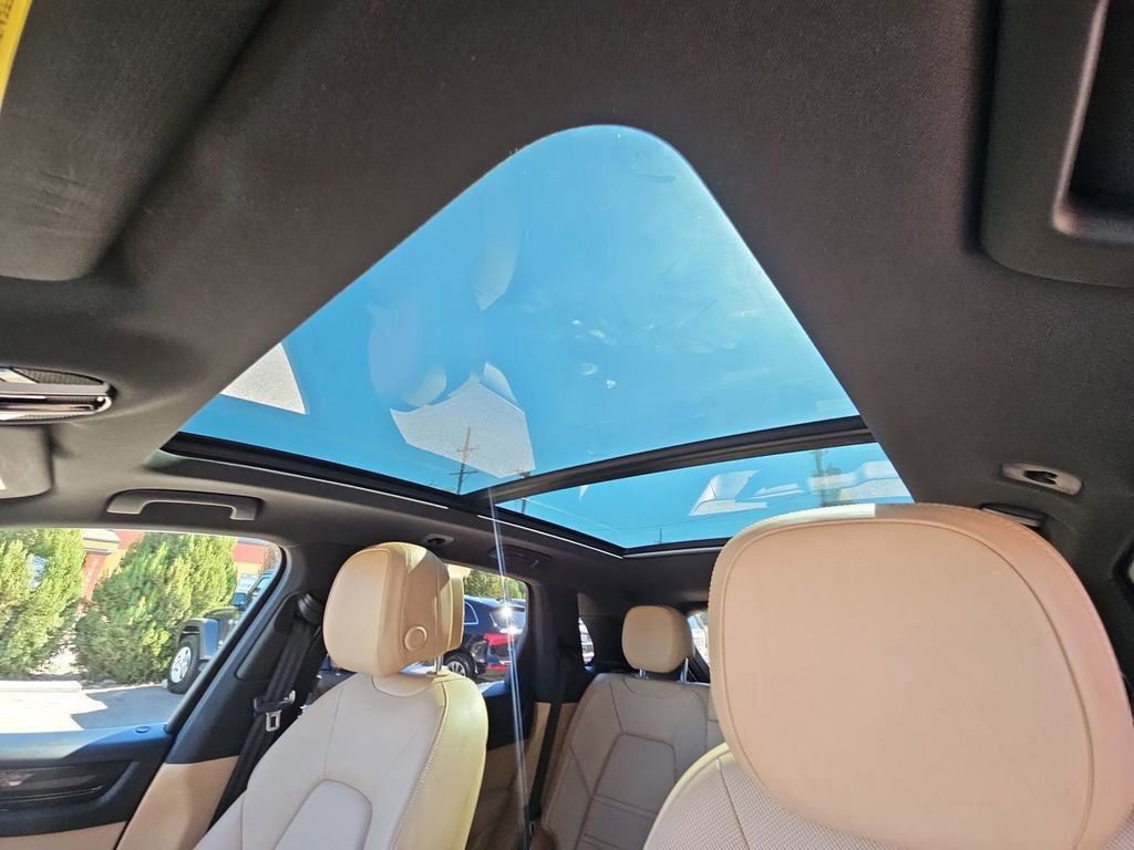 Used 2020 Porsche Cayenne image 18