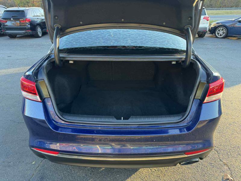 Used 2017 Kia Optima LX image 22