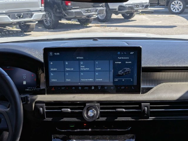 Used 2024 Lincoln Corsair Reserve AWD/4WD image 13