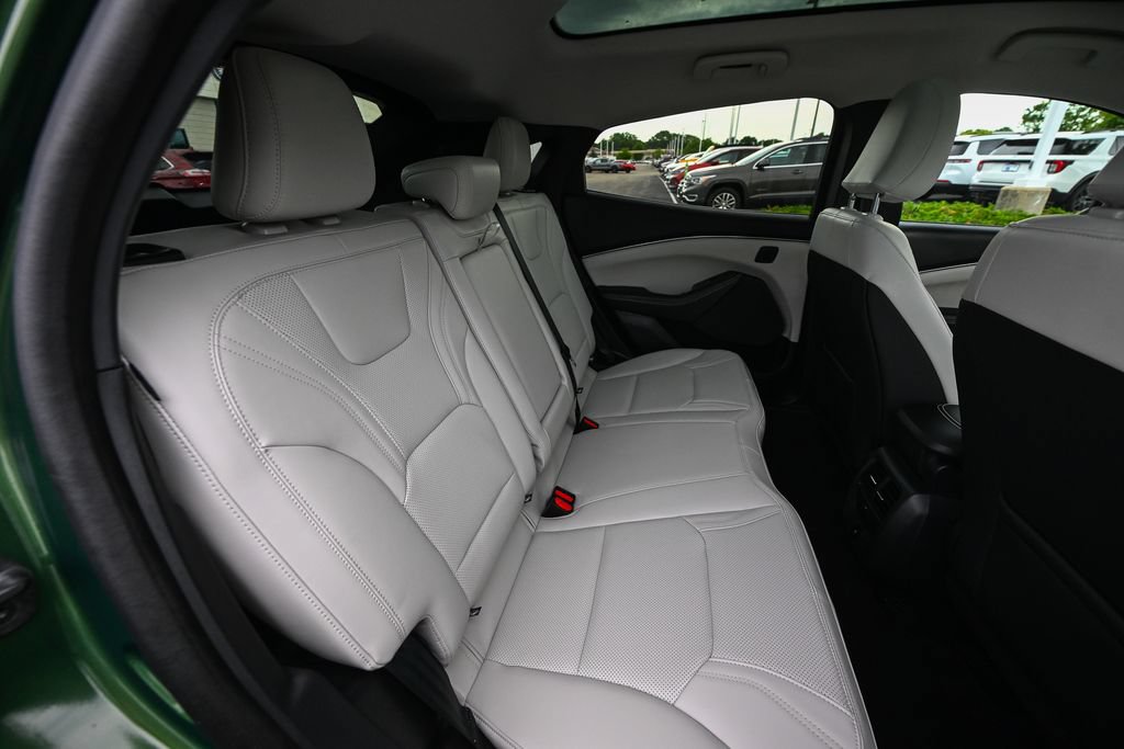 Used 2025 Ford Mustang Mach-E Premium AWD/4WD image 28