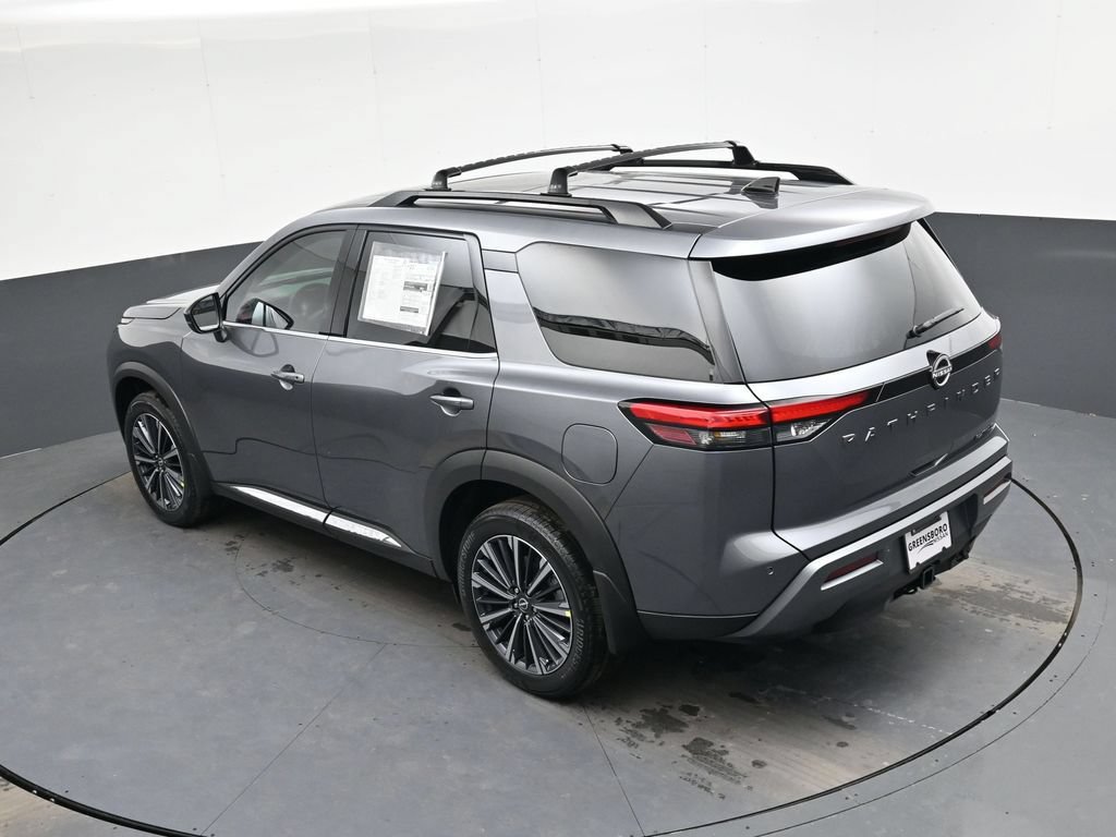 New 2026 Nissan Pathfinder Platinum FWD image 32