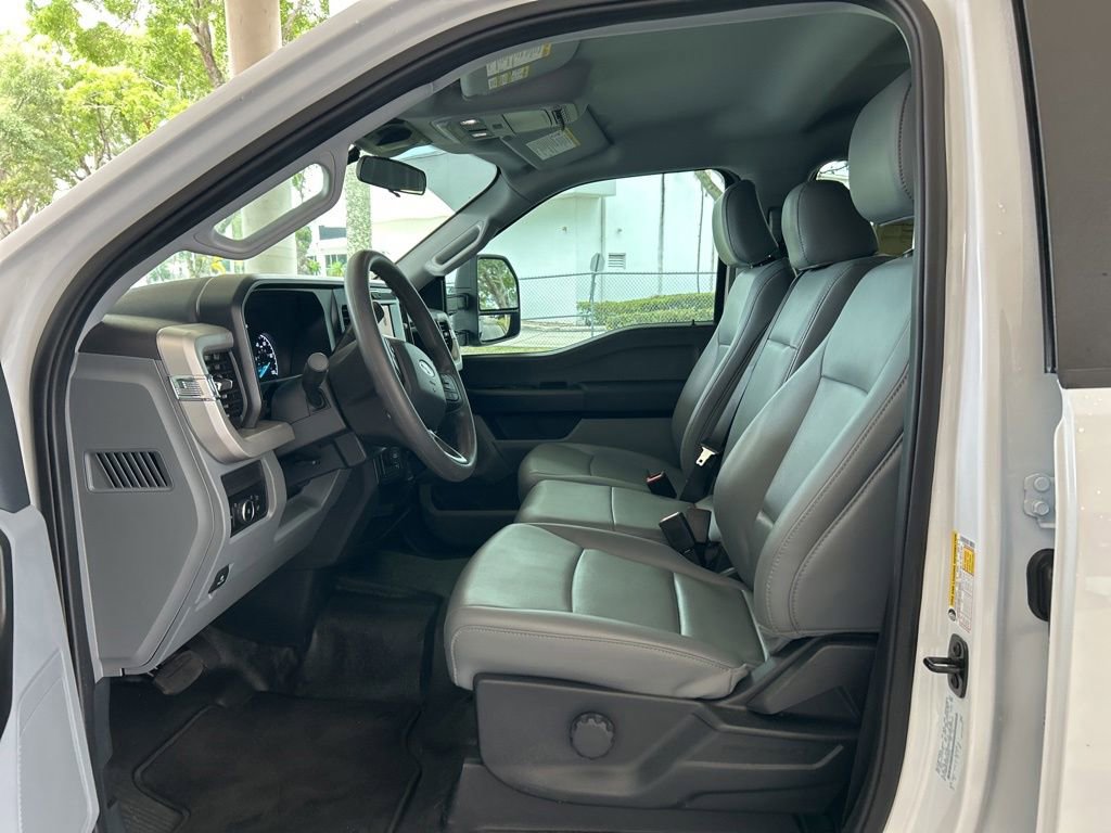 Used 2025 Ford F350 XL w/ XL Driver Assist Package AWD/4WD image 5