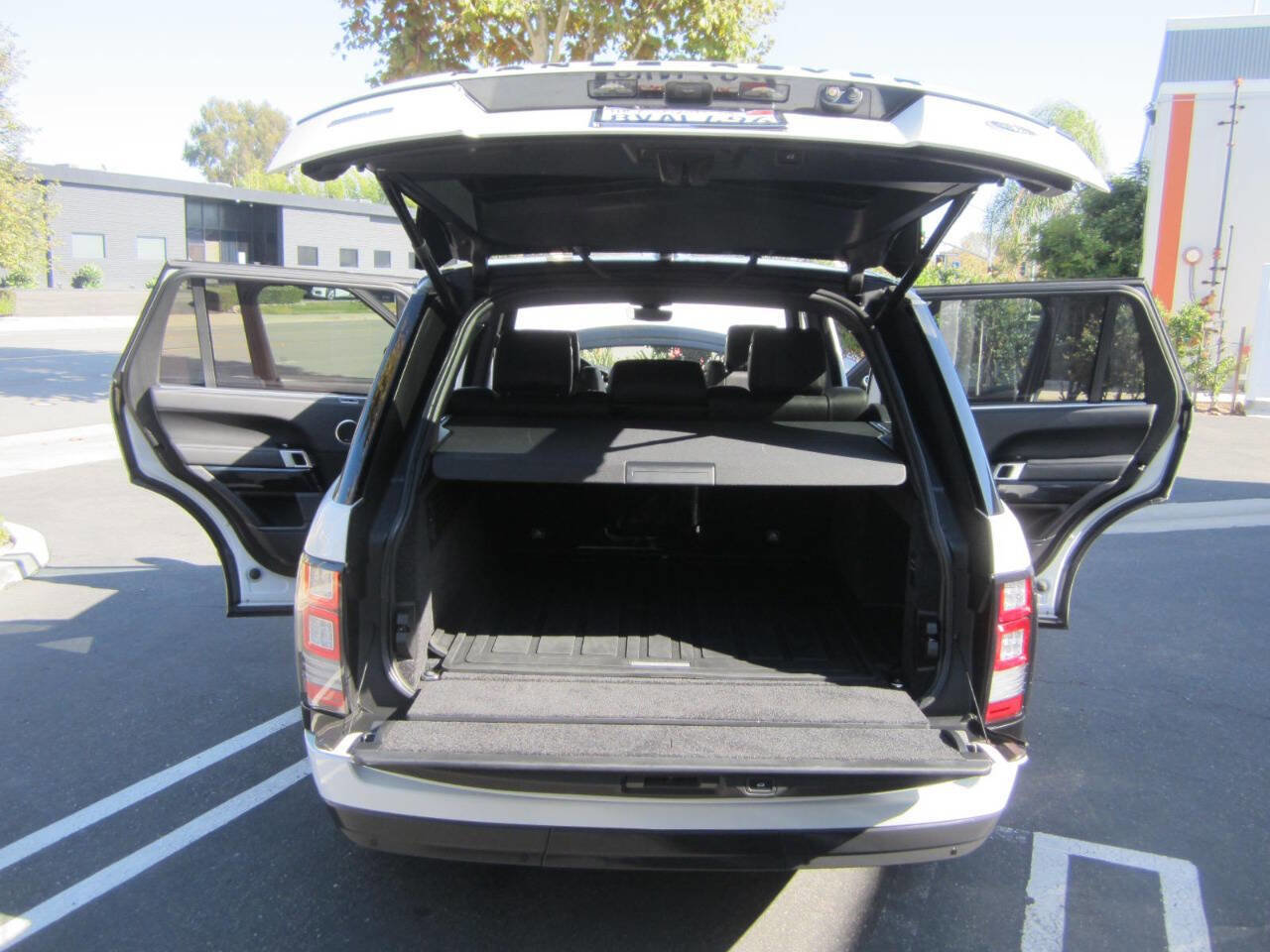 Used 2017 Land Rover Range Rover Long Wheelbase Supercharged image 10