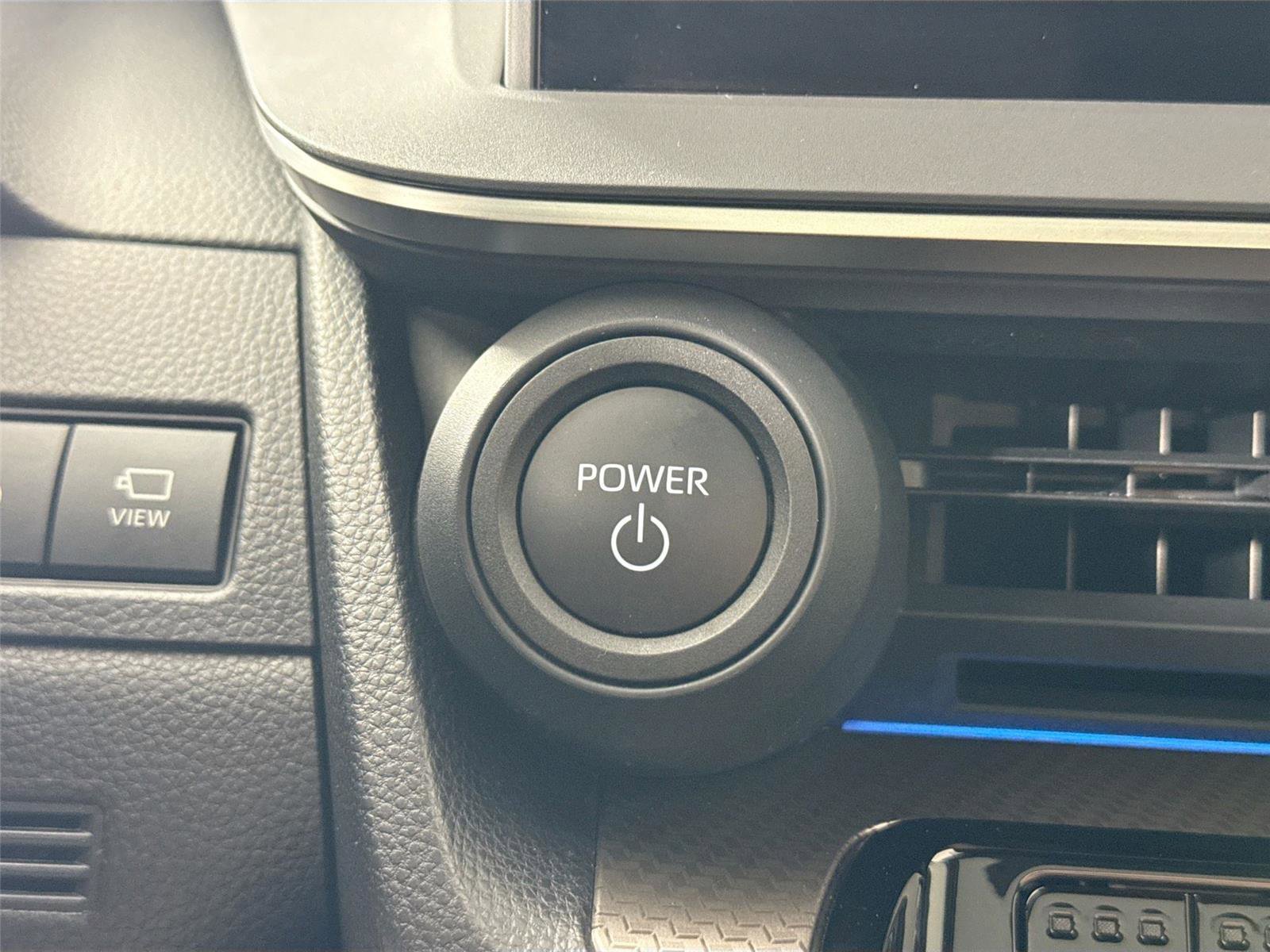 Used 2024 Toyota Prius Limited w/ Limited Premium Package image 21